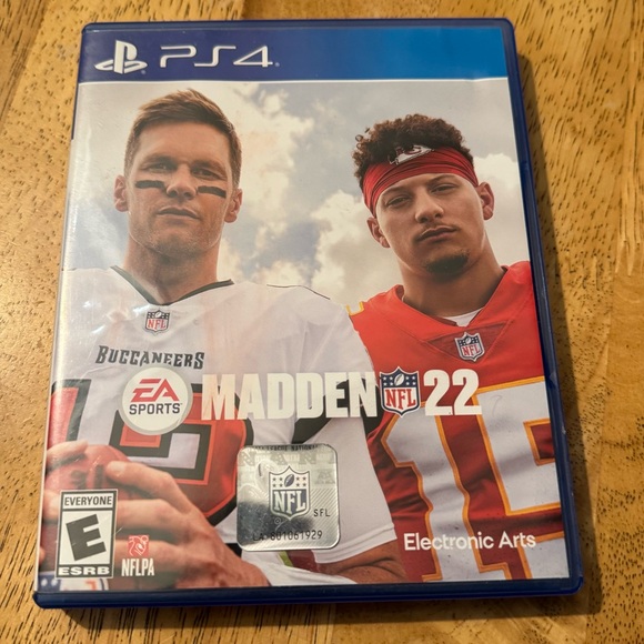 Madden NFL 22 for PS4 - Picture 2 of 6